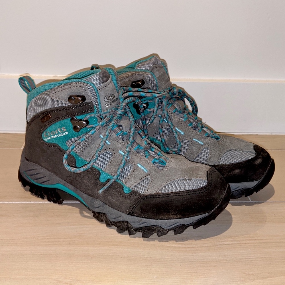 Clorts Women’s Waterproof Hiking Boots - 6.5